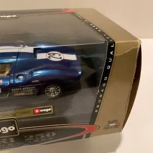 伊製ブラーゴ社　フェラーリ250LM “Sebring ”(1965) ミニカー Amazon.co.jp: 伊製ブラーゴ社 フェラーリ250LM “Sebring ”1965
